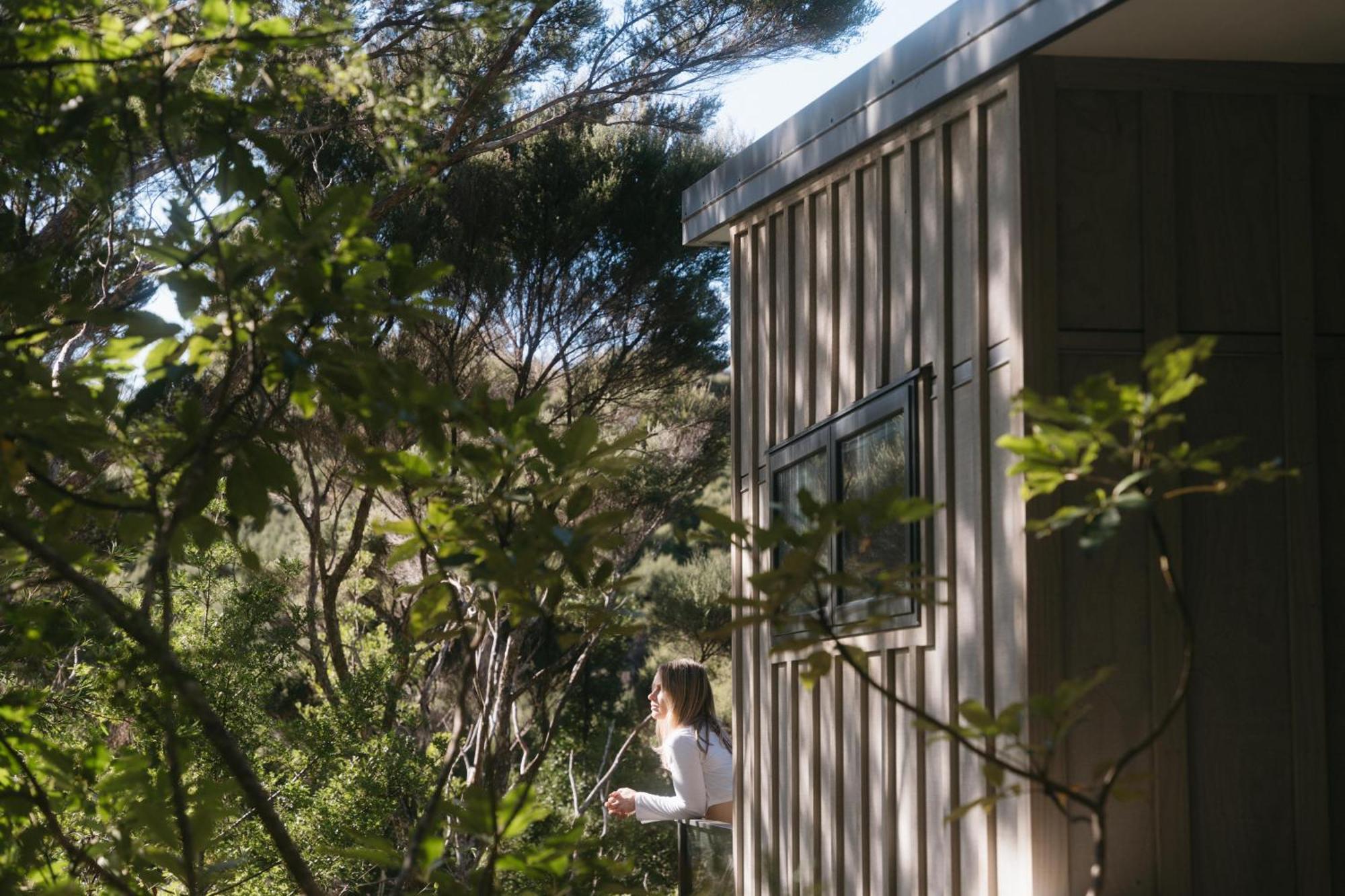 Treehouse Hideaway At Rekindle Tree Houses Opua Eksteriør bilde